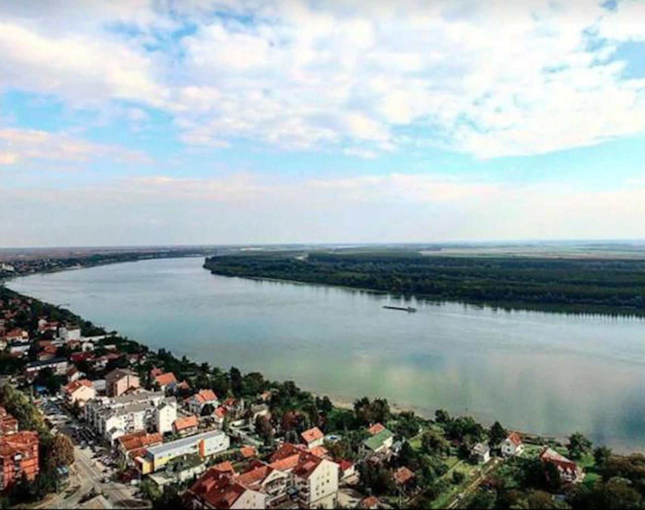 Prenociste Dunav Novi Banovci Εξωτερικό φωτογραφία